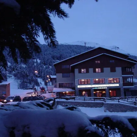 Gin Hotel